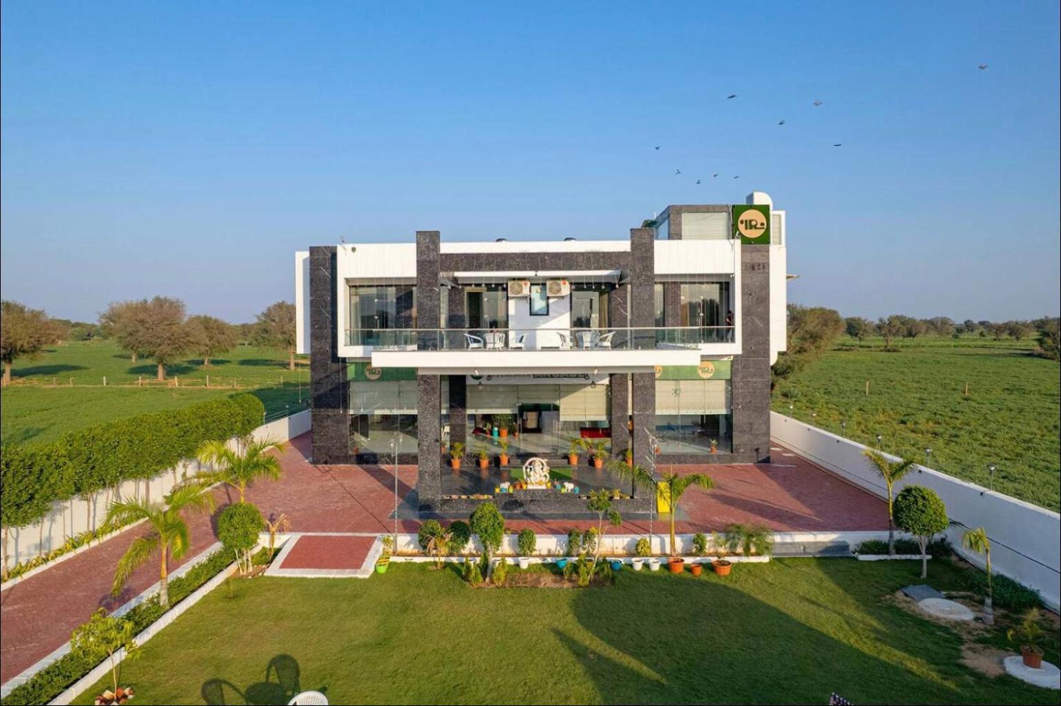 Iris Heaven'Z By Radha Rani Resort Jaipur Luaran gambar